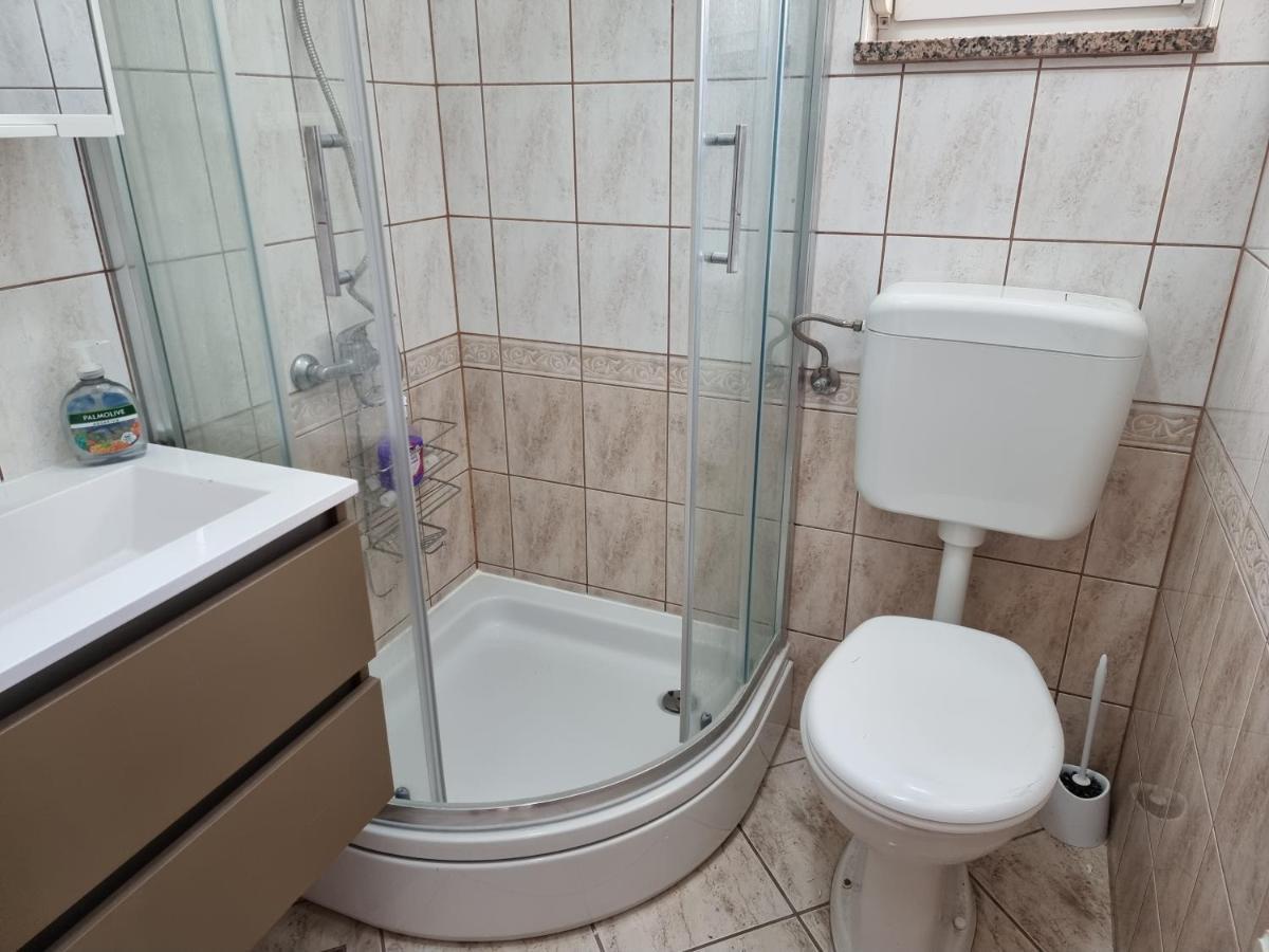 Apartment Aqua Near The City Beach Novalja Quarto foto