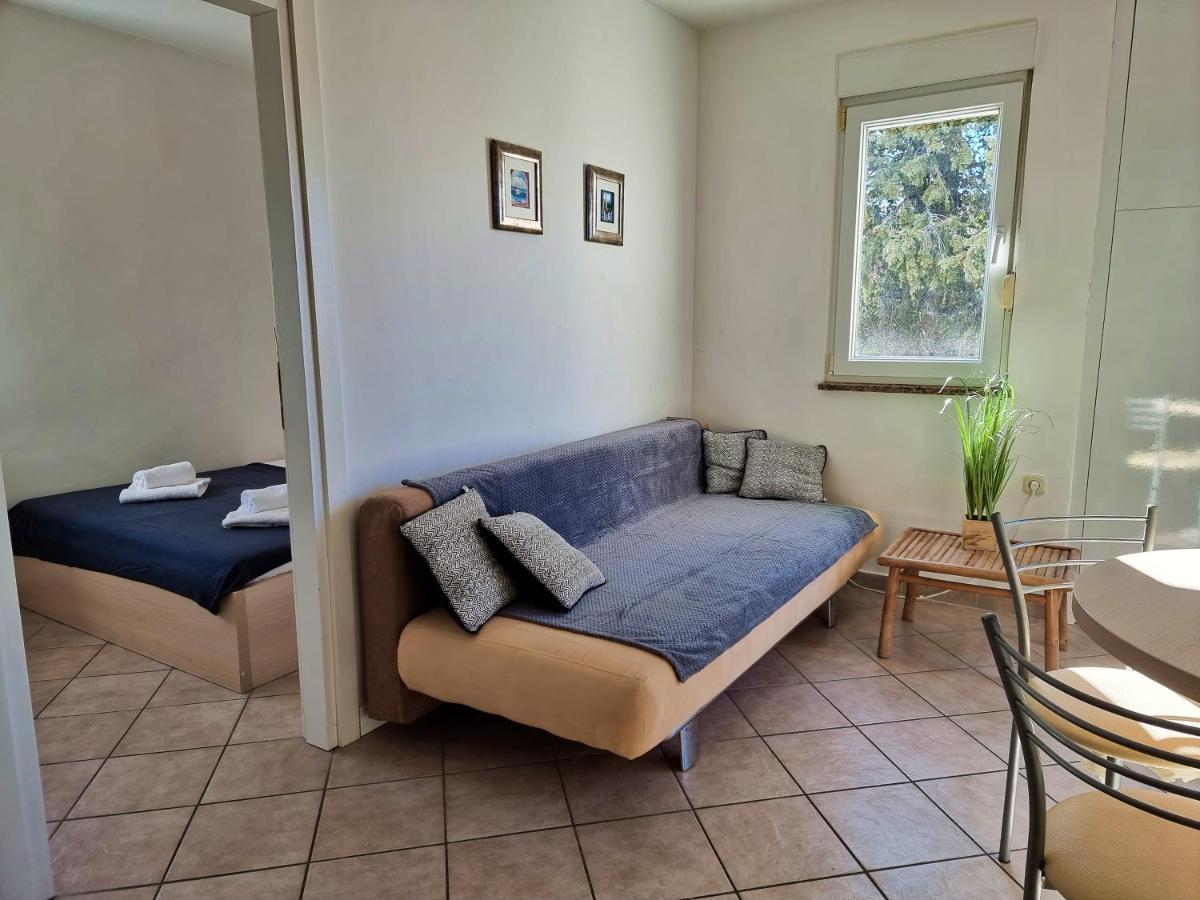 Apartment Aqua Near The City Beach Novalja Quarto foto